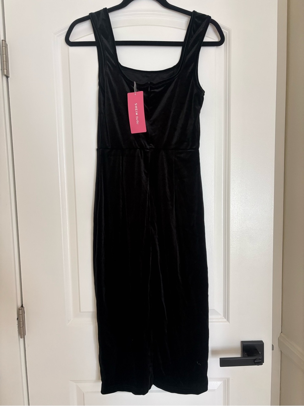 SHEIN Black Velvet Sleeveless Midi Dress